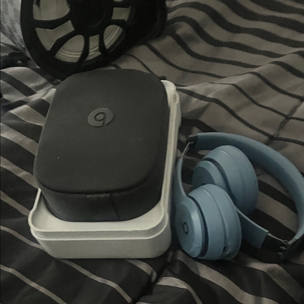 Beats by Dre Blue Headphones with Black Case